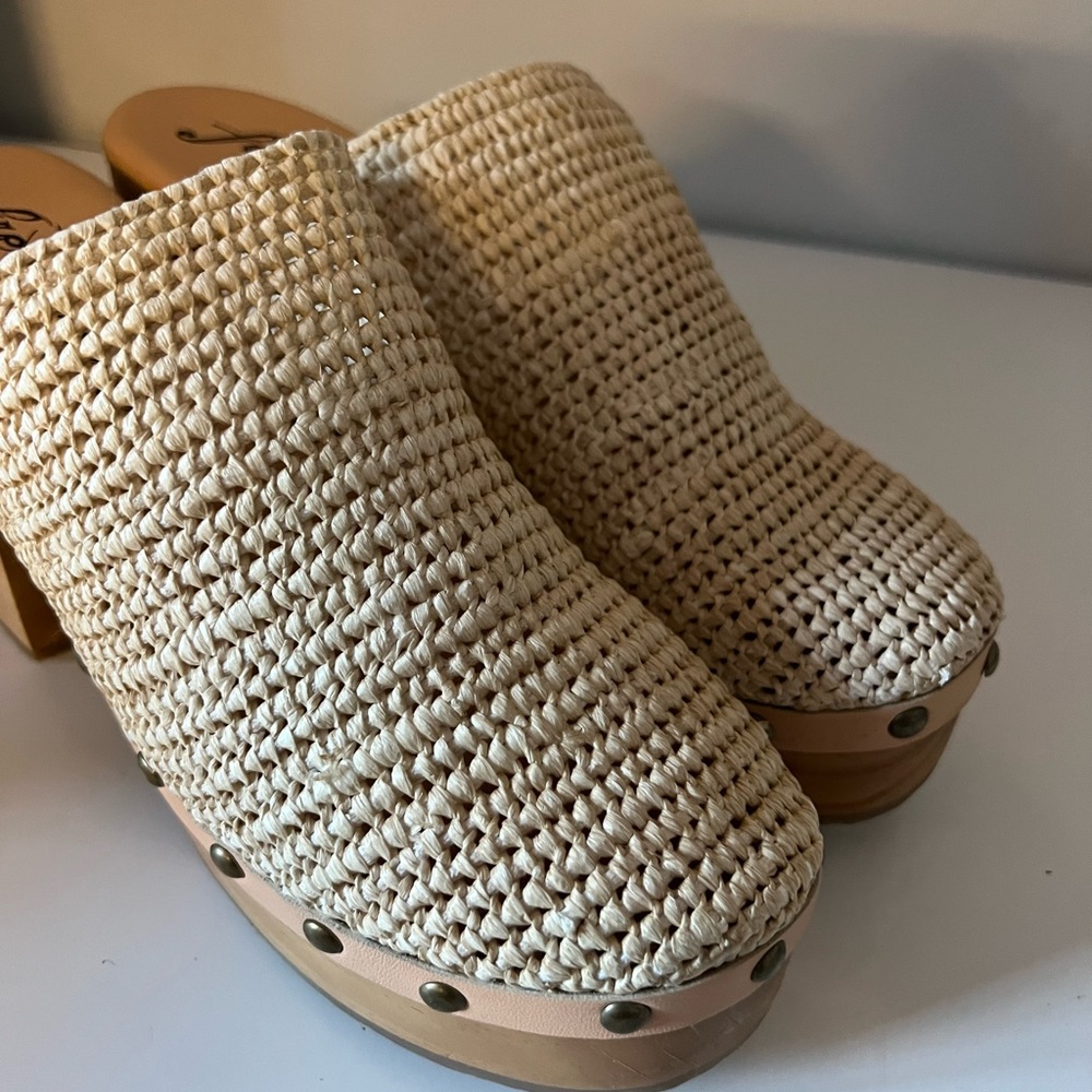 🌟 FREE PEOPLE Claudia Crochet Clog-SIZE 8 - Picture 13 of 16